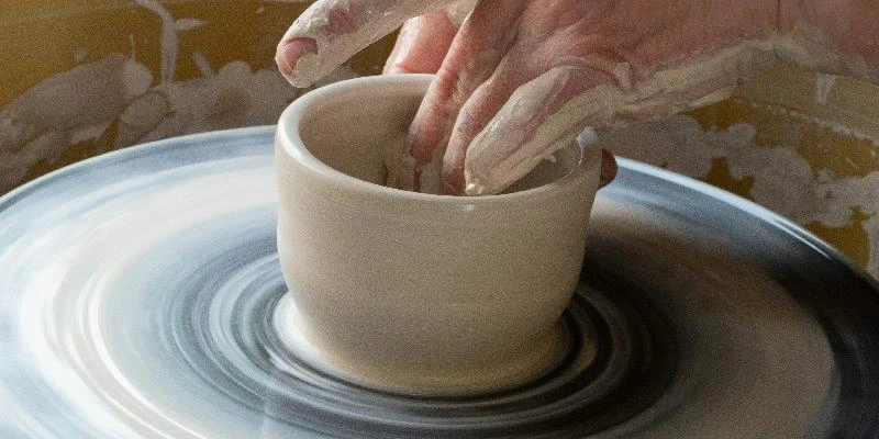 BTS Art Céramique en Alternance : Avantages et Opportunités